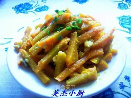 Baked pumpkin with egg yolk
