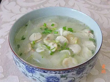 Braised cucumber and bean paste