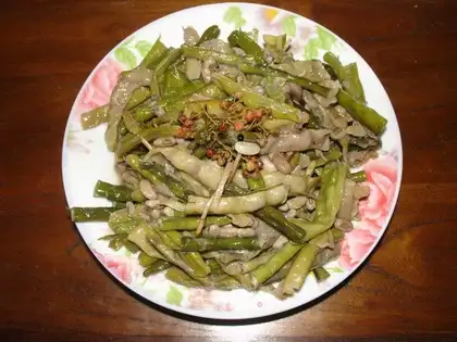 Stewed soy beans