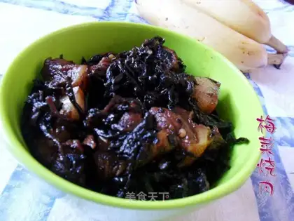 Roasted pork with plum vegetables