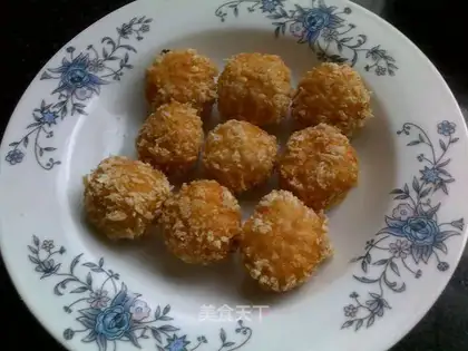 Shrimp balls with cheese