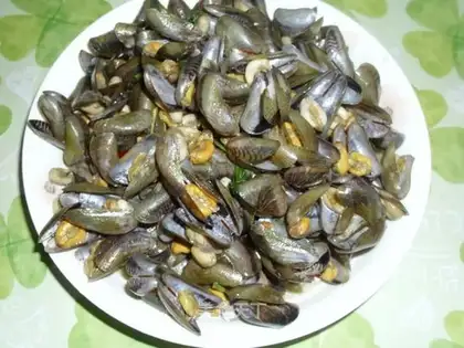 stir-fried thin shells in nine-storey tower
