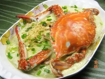 Steamed eggs with swimming crab