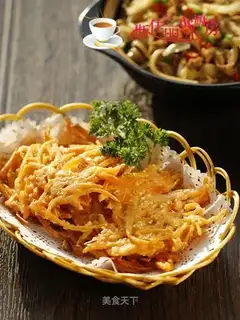Frozen potato cakes