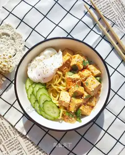 Sommy tofu noodles