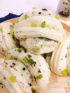 Onion rolls