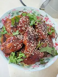 A Coke chicken wing