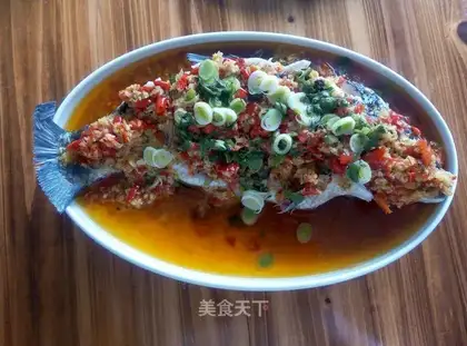Cracker over gingerfish