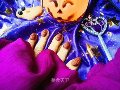 Witch's finger