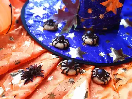 Spider crackers