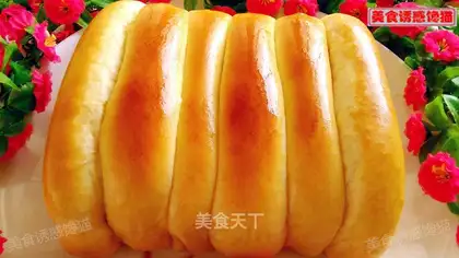 Egg and milk buns