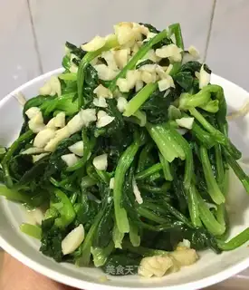 Garlic spinach