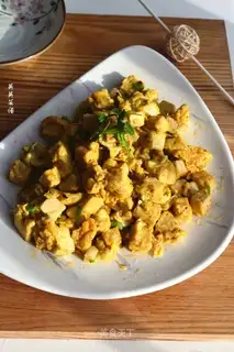 Tofu fried eggs