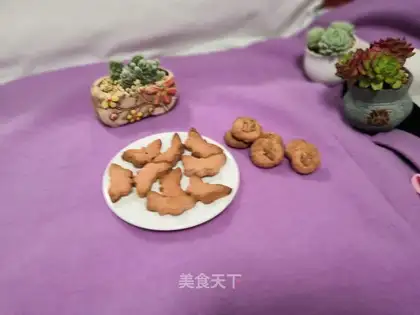 Flamingo biscuit