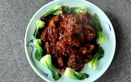Pork feet