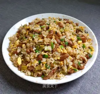 Sour sauce and egg fried rice