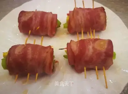 Bacon Vegetable Roll