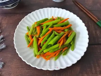 Carrot and stork