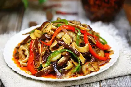 Spicy pig ears