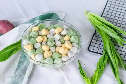 Vegetable chicken balls