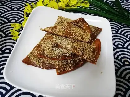 Red sugar cake