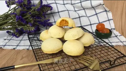 Salted yogurt pine potatoes