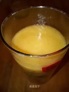 Fresh apple juice