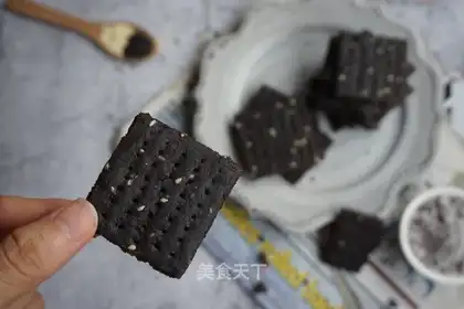 Sesame soda cookies
