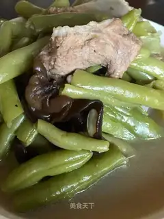 Dragon sprouts, black wood, fan bones
