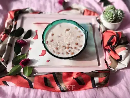 Milk peanut congee