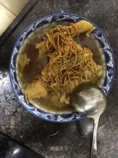 Winter bug summer grass soup