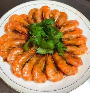 Spicy sauce and shrimp