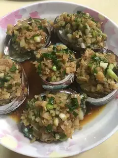 Fresh garlic abalone