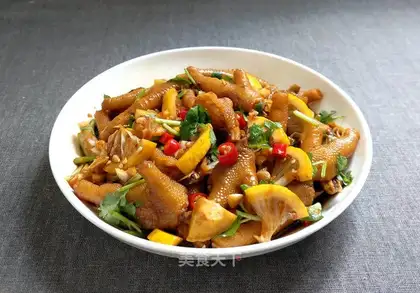 Lemon sour chicken claws