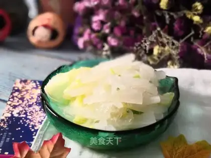 Two white fan soup