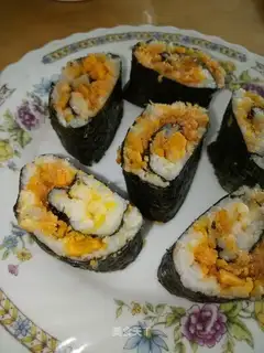 Gold and sand pine rolls