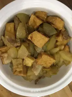 Tofu-cooked melon