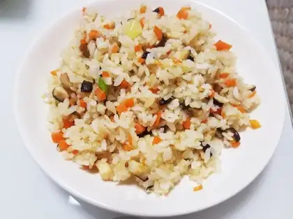 Carrot mushroom fried rice
