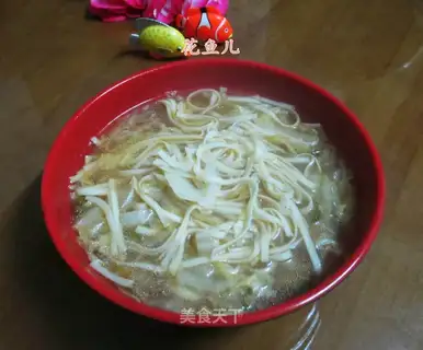 Squeeze the cabbage and soup
