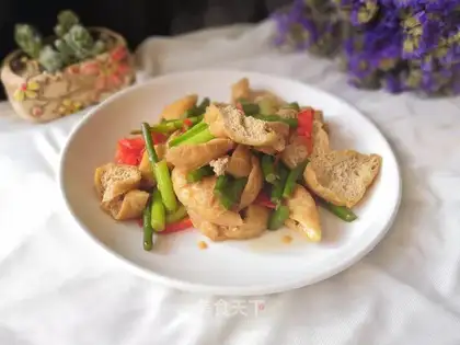 Soy tofu and garlic