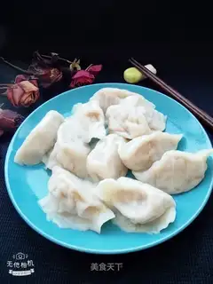 Roach pork dumplings