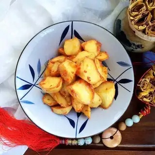 Cinnamon gravy chips