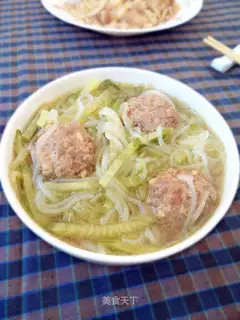 Beefball radish soup