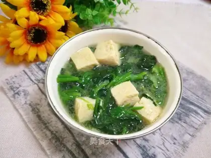 Spinach tofu soup