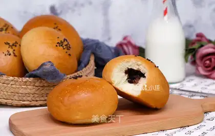 Red bean bread