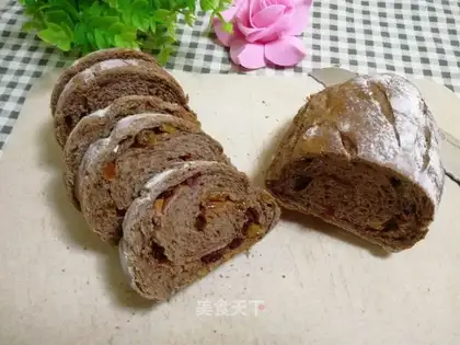 All-wheat cocoa-fruit bread