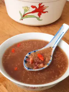 Twin bean rice soup