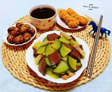 Five flowers for radish and tofu