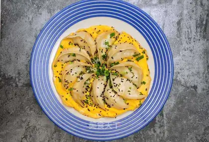 Gold dumplings