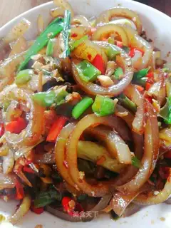 Spicy pig skin